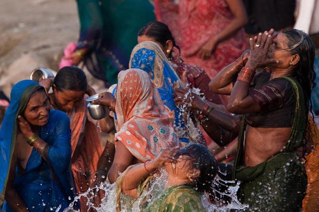 062 Varanasi.jpg